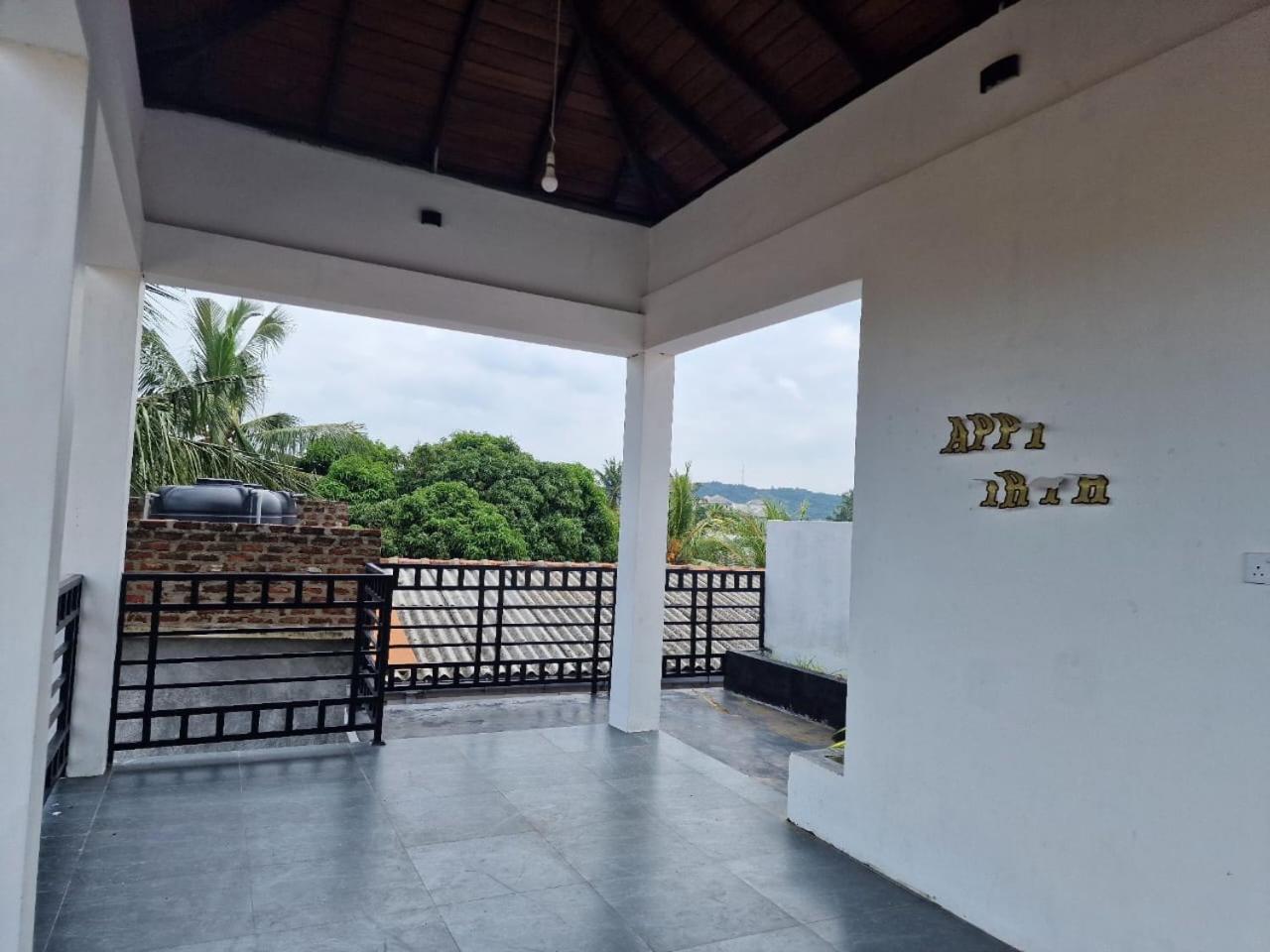 Javi Holiday Home Trincomalee Dış mekan fotoğraf