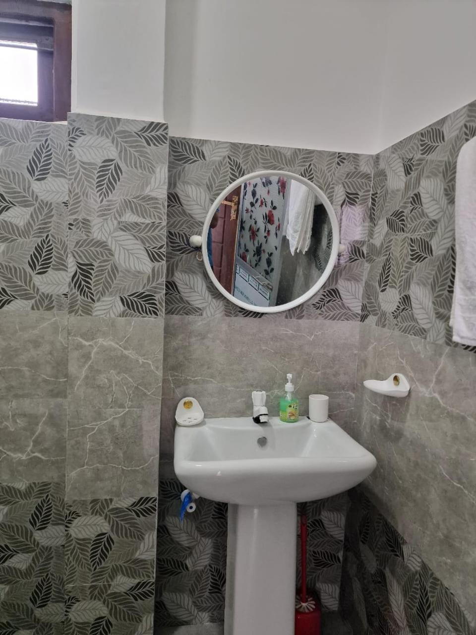 Javi Holiday Home Trincomalee Dış mekan fotoğraf